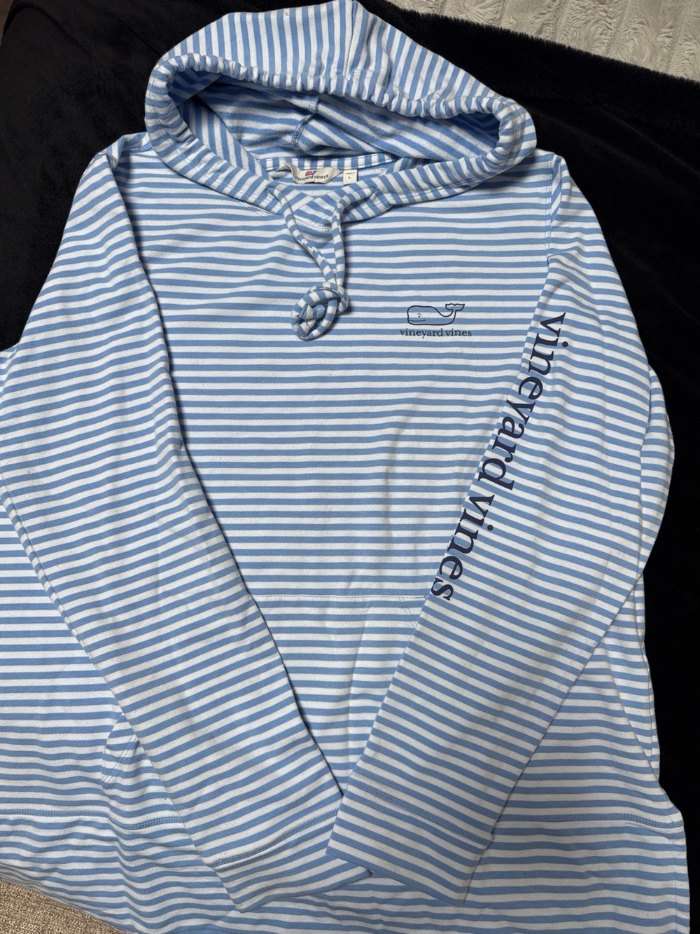 Vineyard Vines nautical Blue and White Striped Logo lightweight sweatshirt